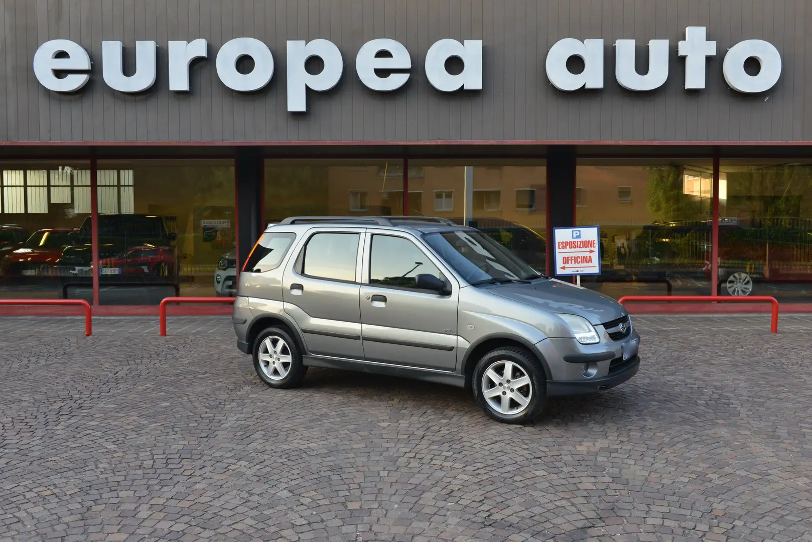 Suzuki Ignis Ignis 1.3 Deluxe 2wd Šedá - 1