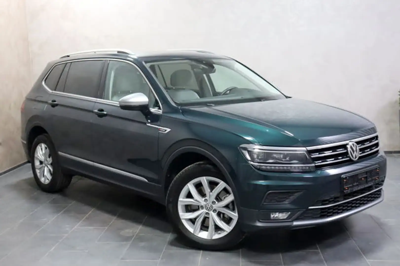Volkswagen Tiguan Allspace DSG HL 4M HEADUP PANO DYNAUDIO Verde - 2