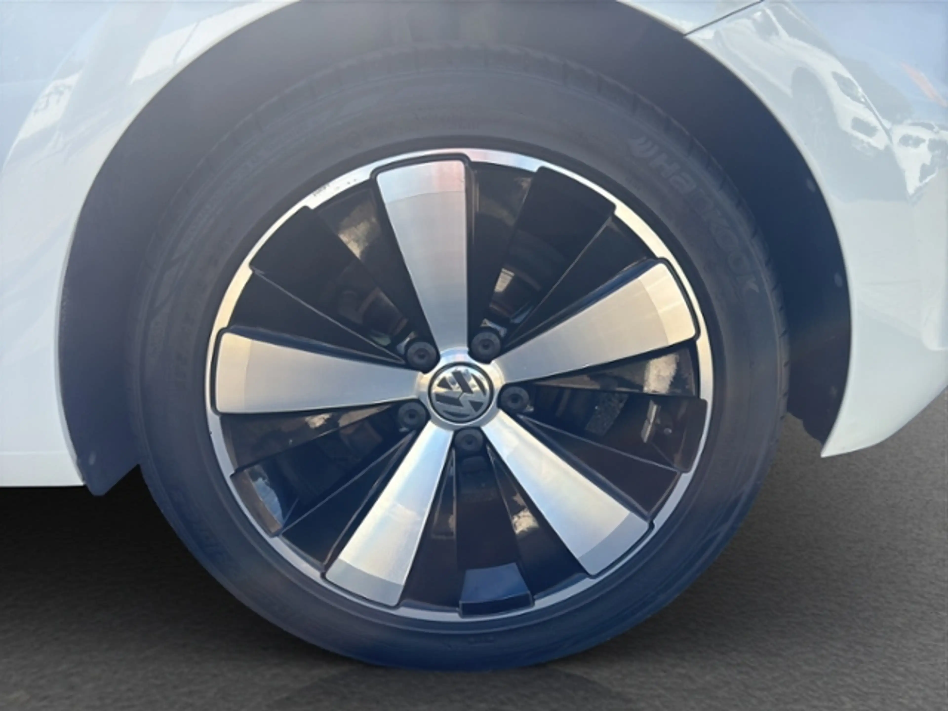 Volkswagen Beetle Cabriolet Design 1,2 l TSI Xenon Navi — photo 26