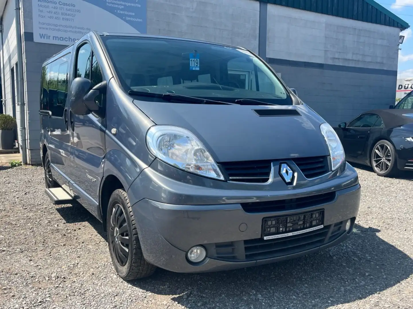 Renault Trafic JL behindertengerecht mit Rollstuhllift Grau - 1