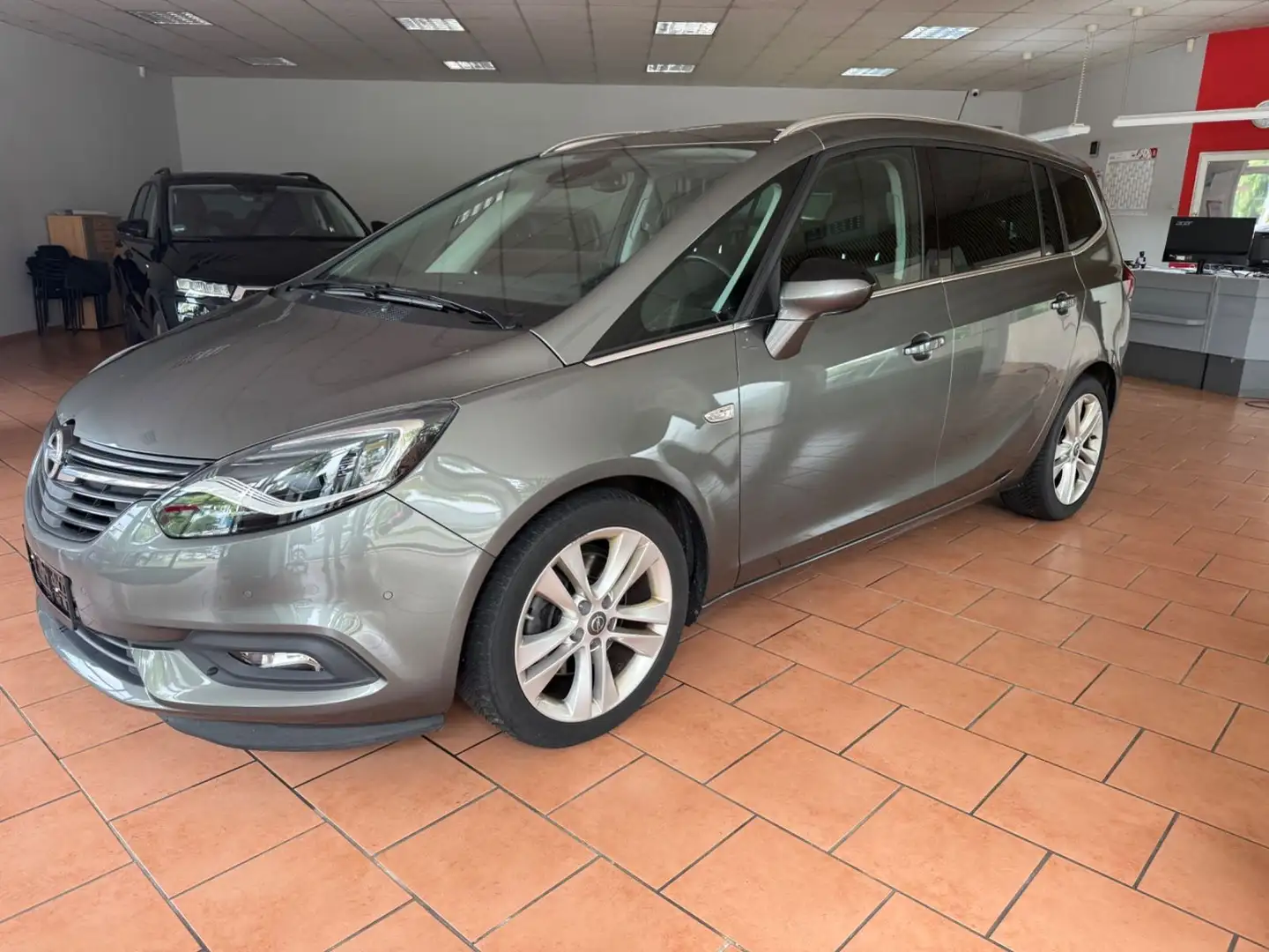 Opel Zafira C Innovation Gris - 1