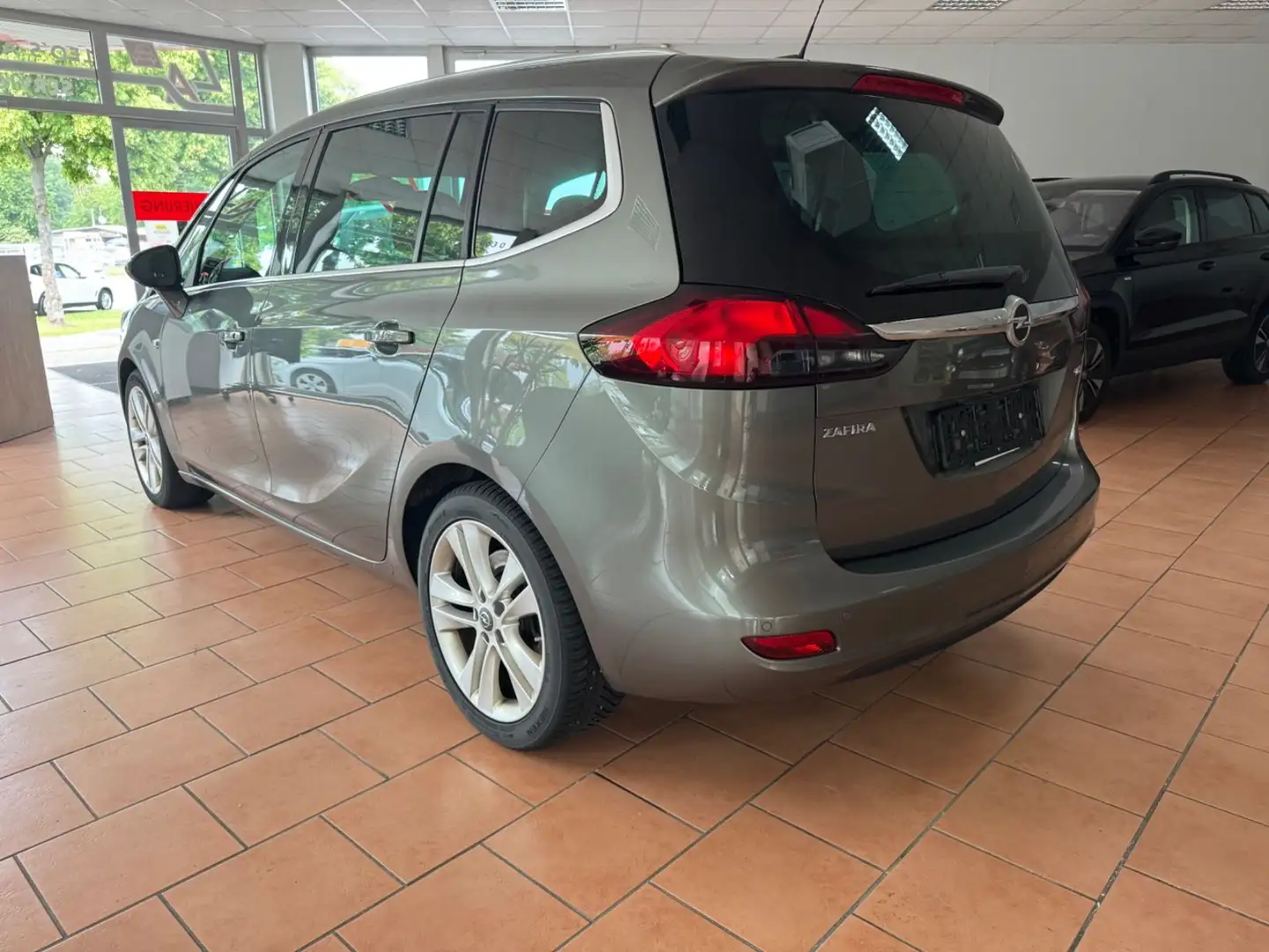 Opel Zafira C Innovation Gris - 2