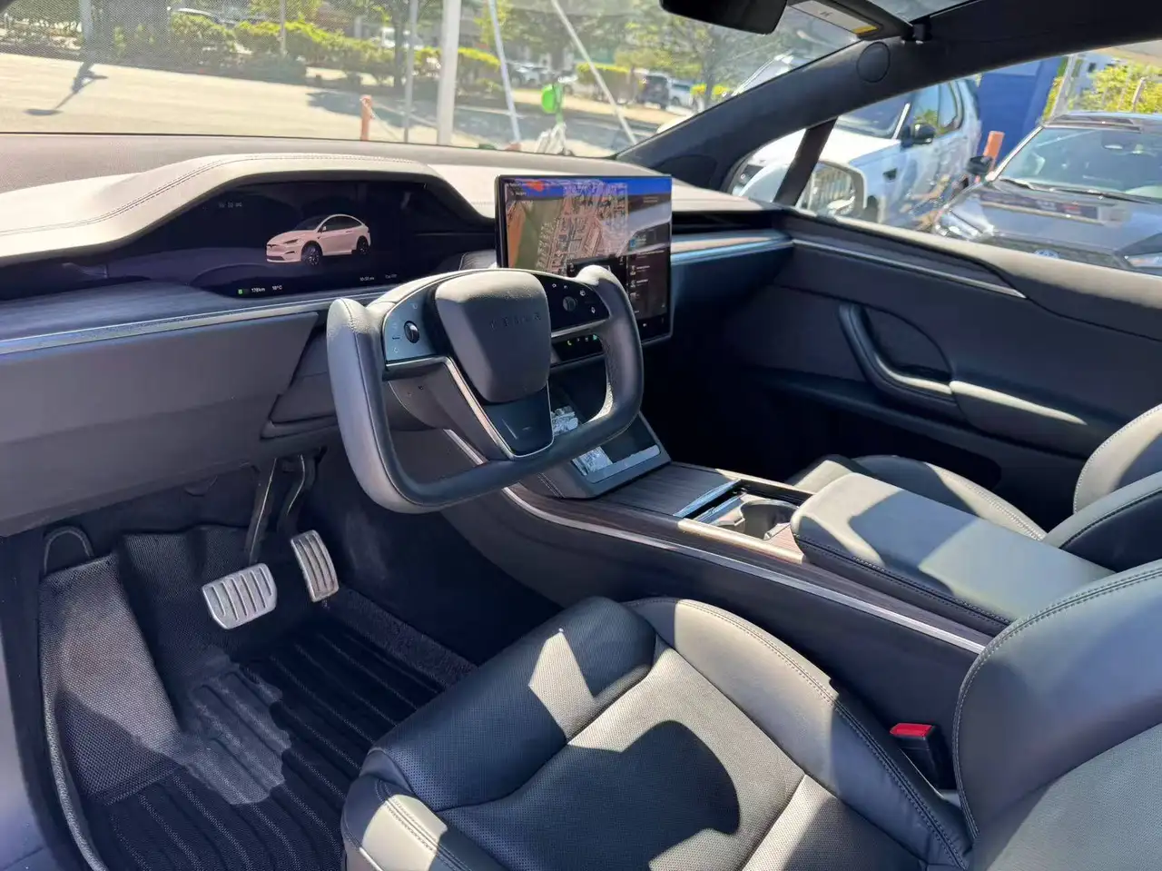 Tesla Model X fotografie Tesla Model X