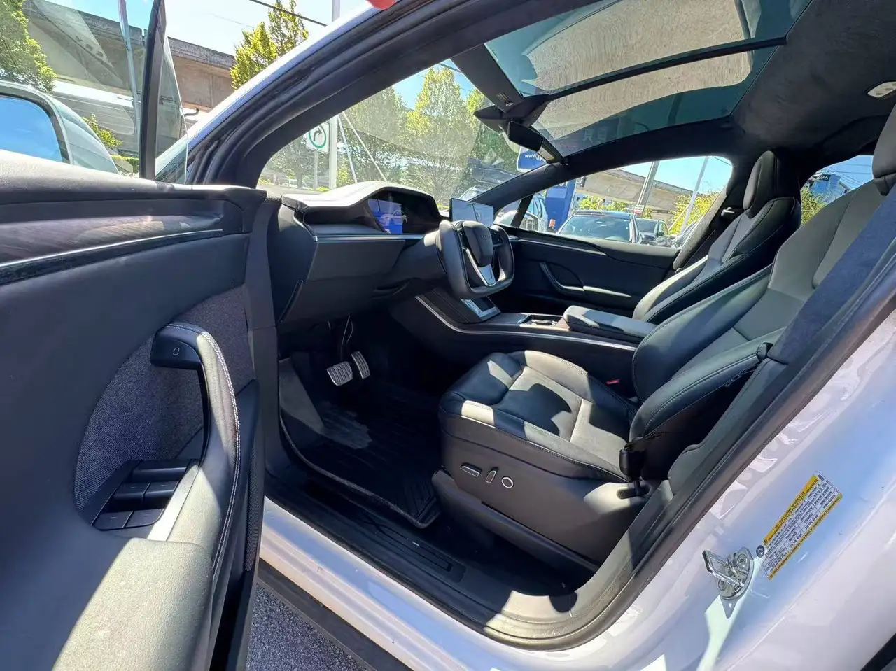 Tesla Model X fotografie Tesla Model X