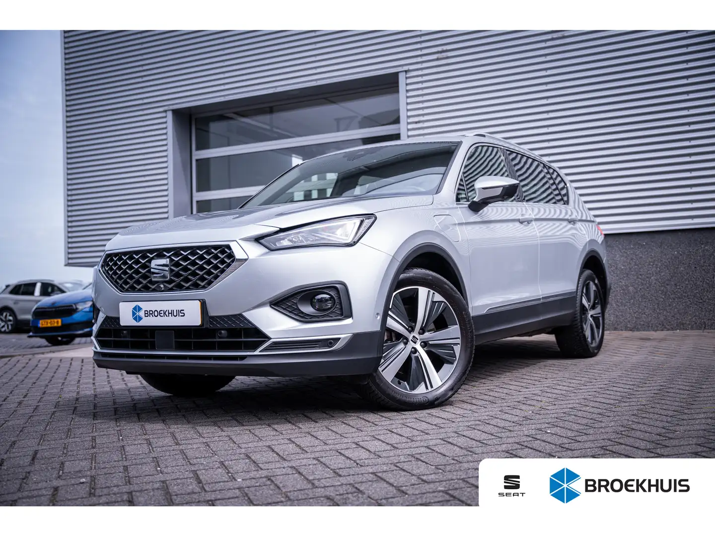 SEAT Tarraco 1.4 TSI e-Hybrid PHEV Xcellence | Achteruitrijcame Grijs - 1