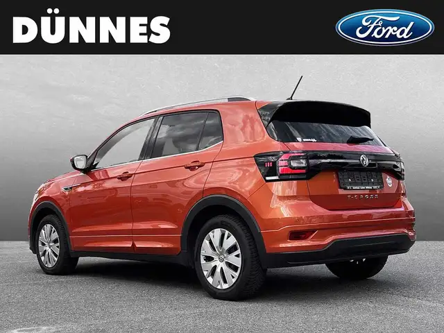 Volkswagen T-Cross view 2