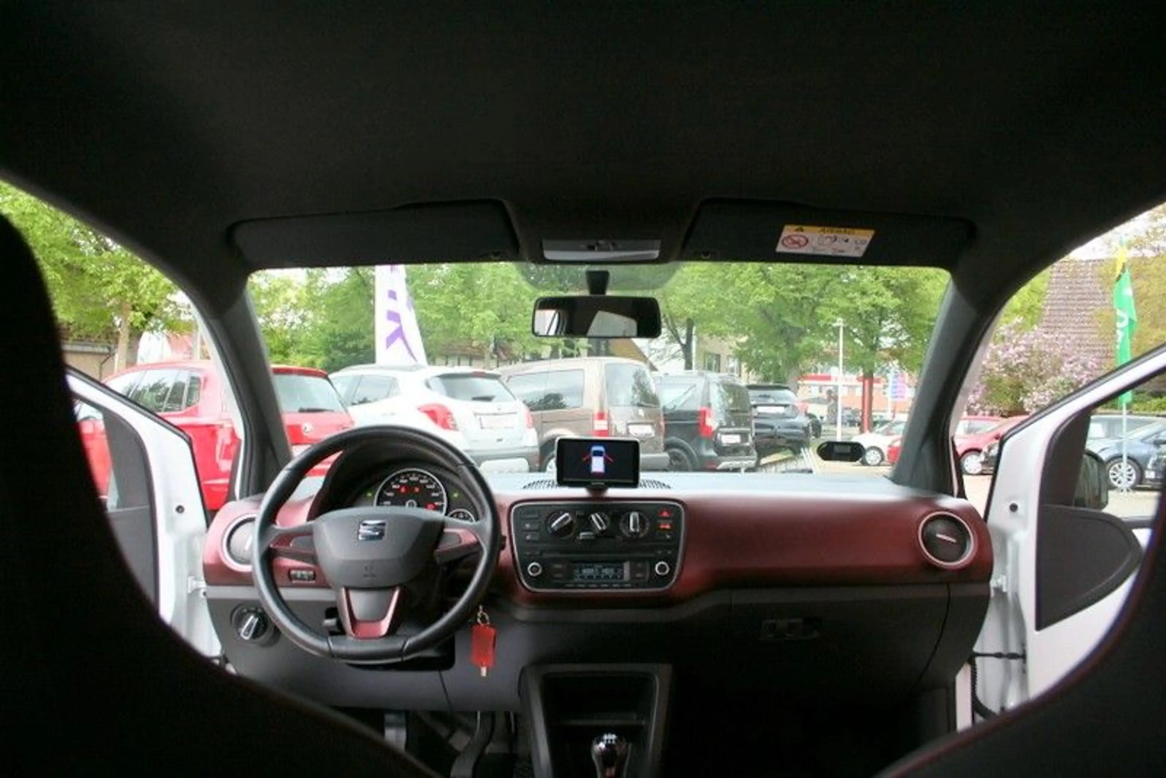 SEAT Mii Chic by MANGO+Navi+Sitzheizung+Tempomat+PDC+ — photo 6