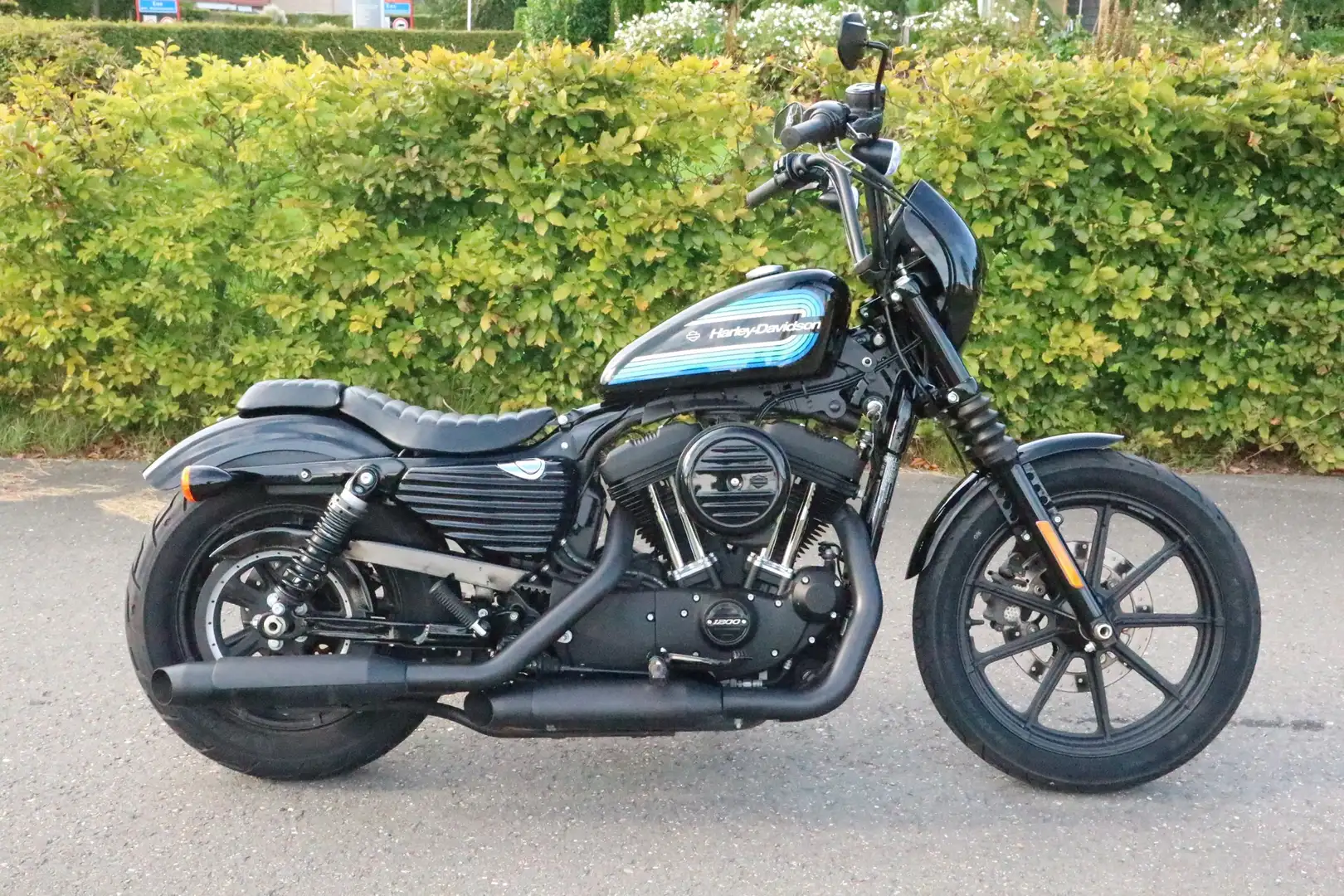 Harley-Davidson Iron 1200 Zwart - 1