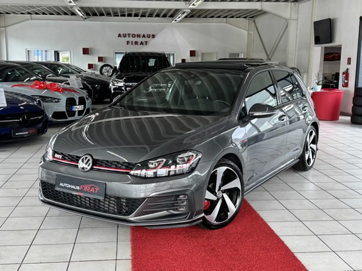 Volkswagen Golf VII°LED°Navi°Panorama°Rück.Kamera°CarPlay° Gris - 1