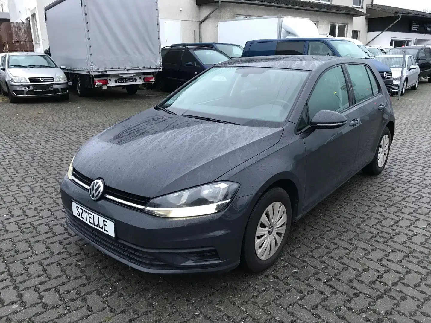 Volkswagen Golf VII Lim. Trendline BMT/Start-Stopp Grau - 1