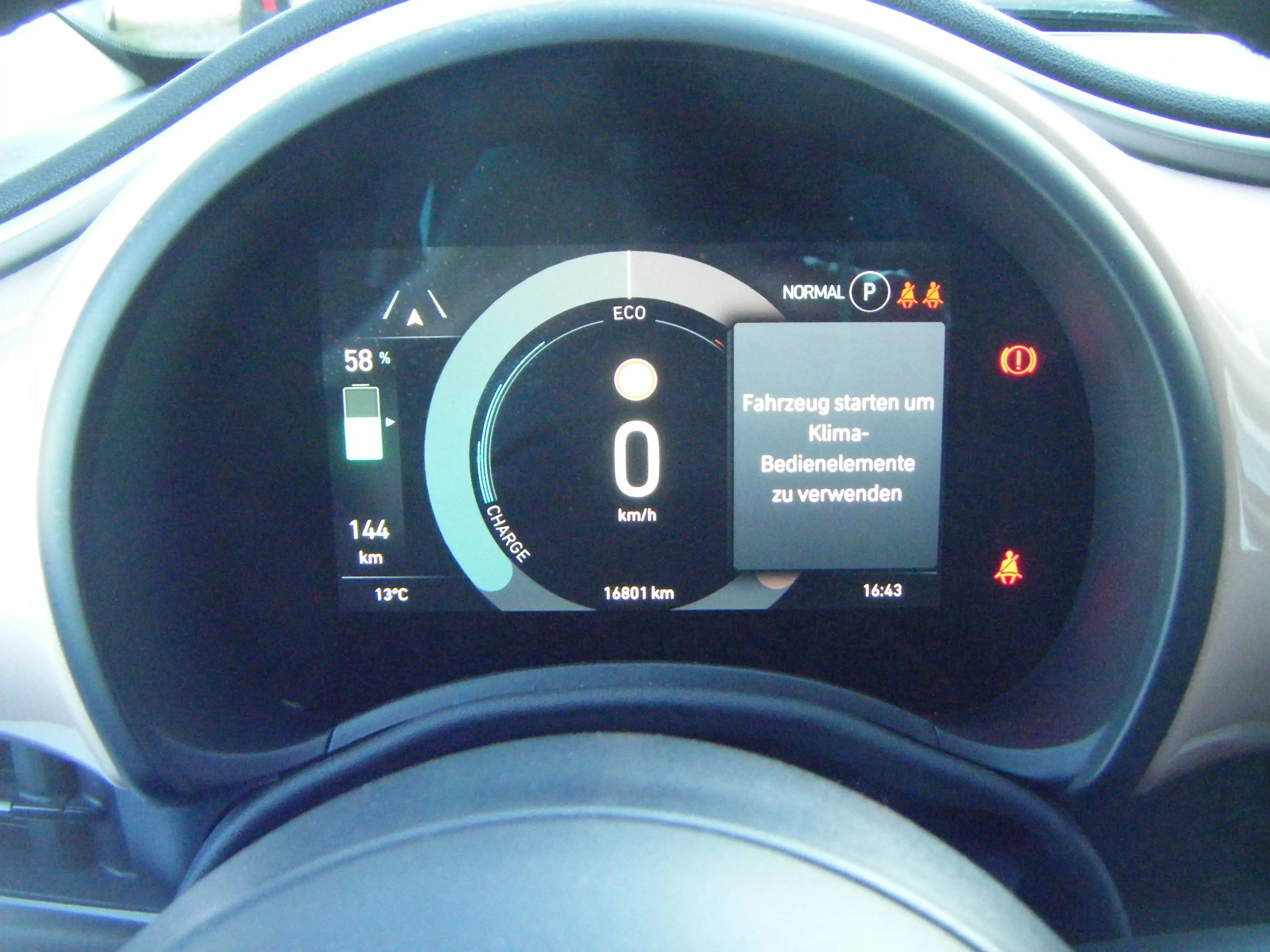 Fiat 500e 3+1 Icon*42 KW/h AKKU*CO-DRIVER-PAKET* WINTER-PAKET-KOMFOR-PAKET** — photo 11