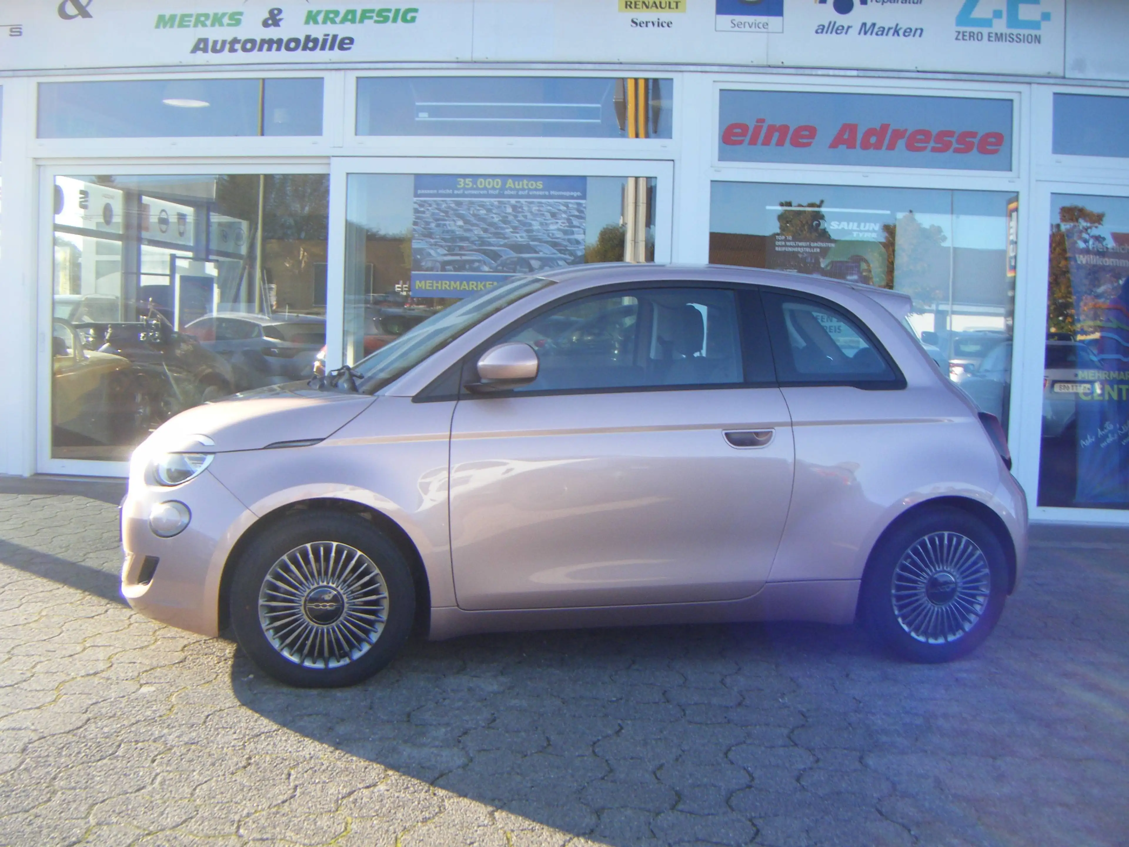 Fiat 500e 3+1 Icon*42 KW/h AKKU*CO-DRIVER-PAKET* WINTER-PAKET-KOMFOR-PAKET** — photo 7