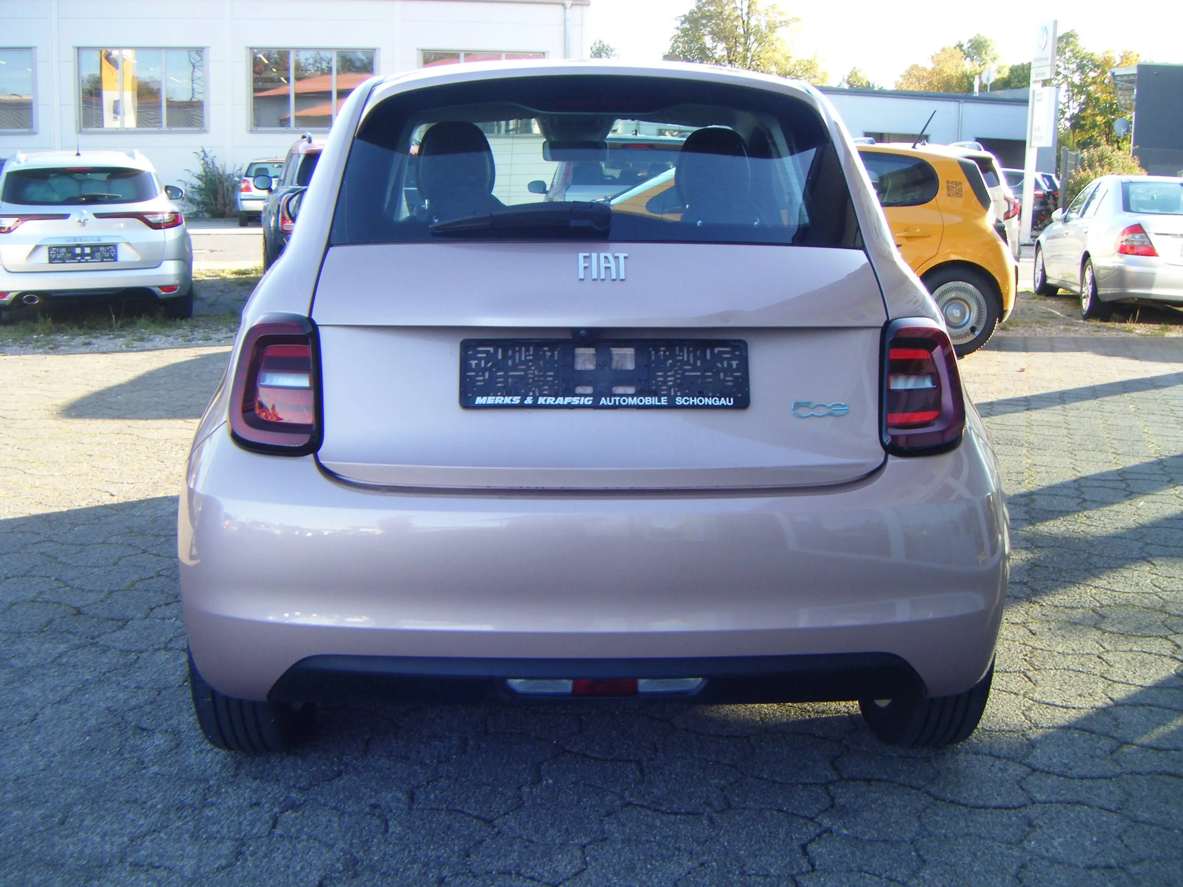 Fiat 500e 3+1 Icon*42 KW/h AKKU*CO-DRIVER-PAKET* WINTER-PAKET-KOMFOR-PAKET** — photo 5