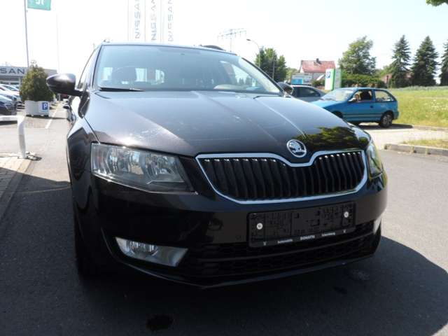 Skoda Octavia Combi 1.4 TSI Amb. AHK, el. Heckkl., Sitzh.
