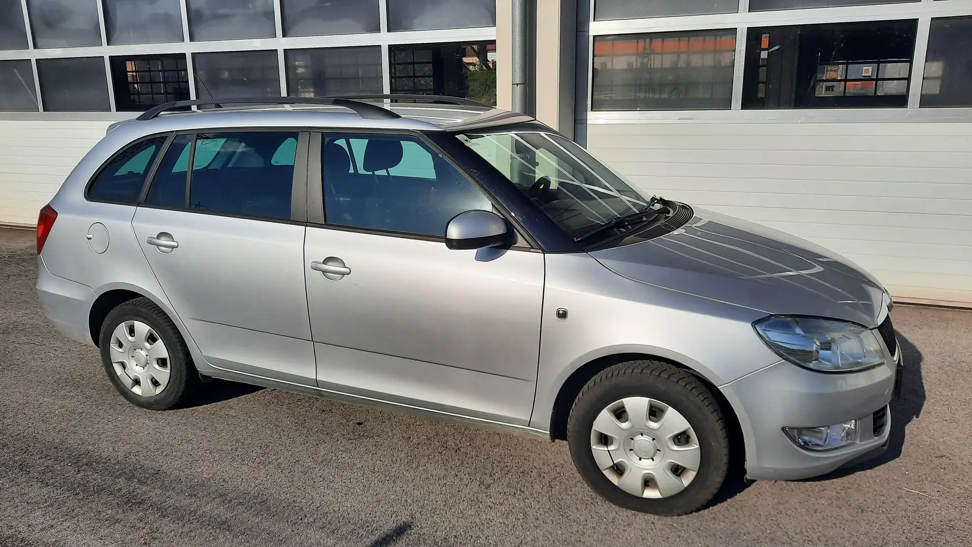 Skoda Fabia Fabia Combi Ambition 1,2 12V Ambition Silber - 2