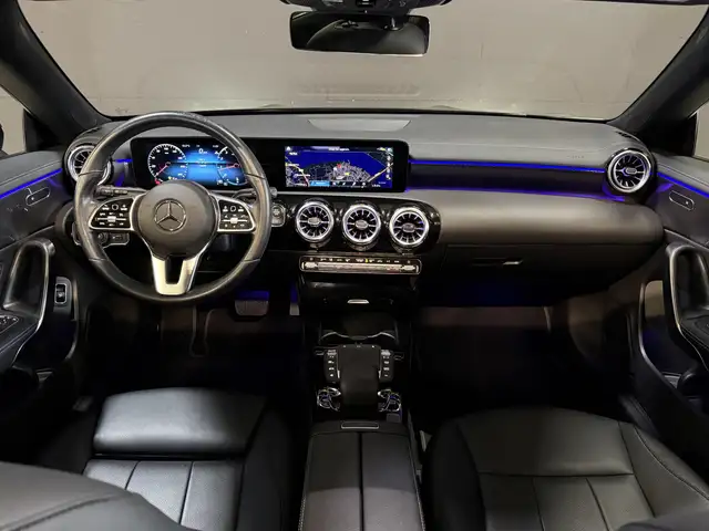 Mercedes-Benz Cla view 2