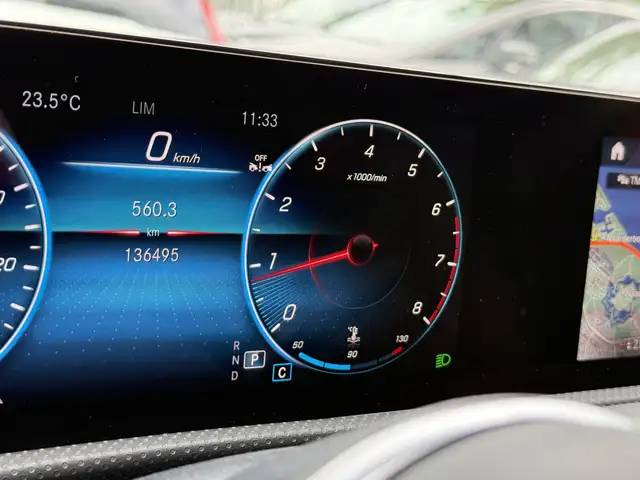 Mercedes-Benz Cla view 24