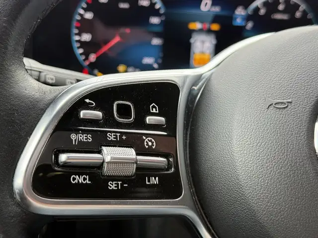 Mercedes-Benz Cla view 21
