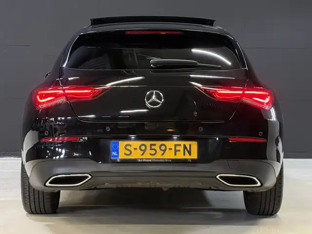 Mercedes-Benz Cla view 13