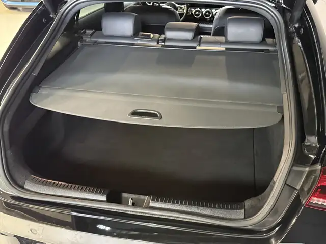 Mercedes-Benz Cla view 10