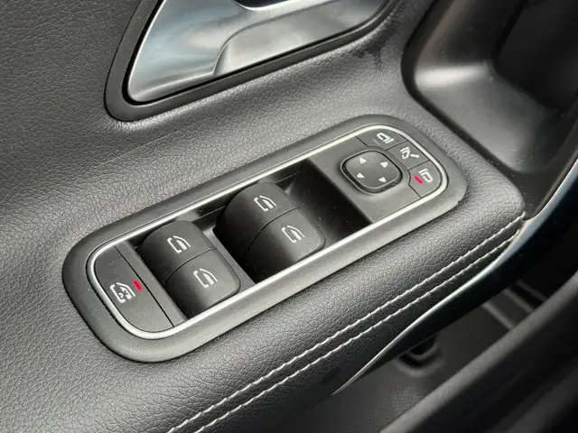 Mercedes-Benz Cla view 19