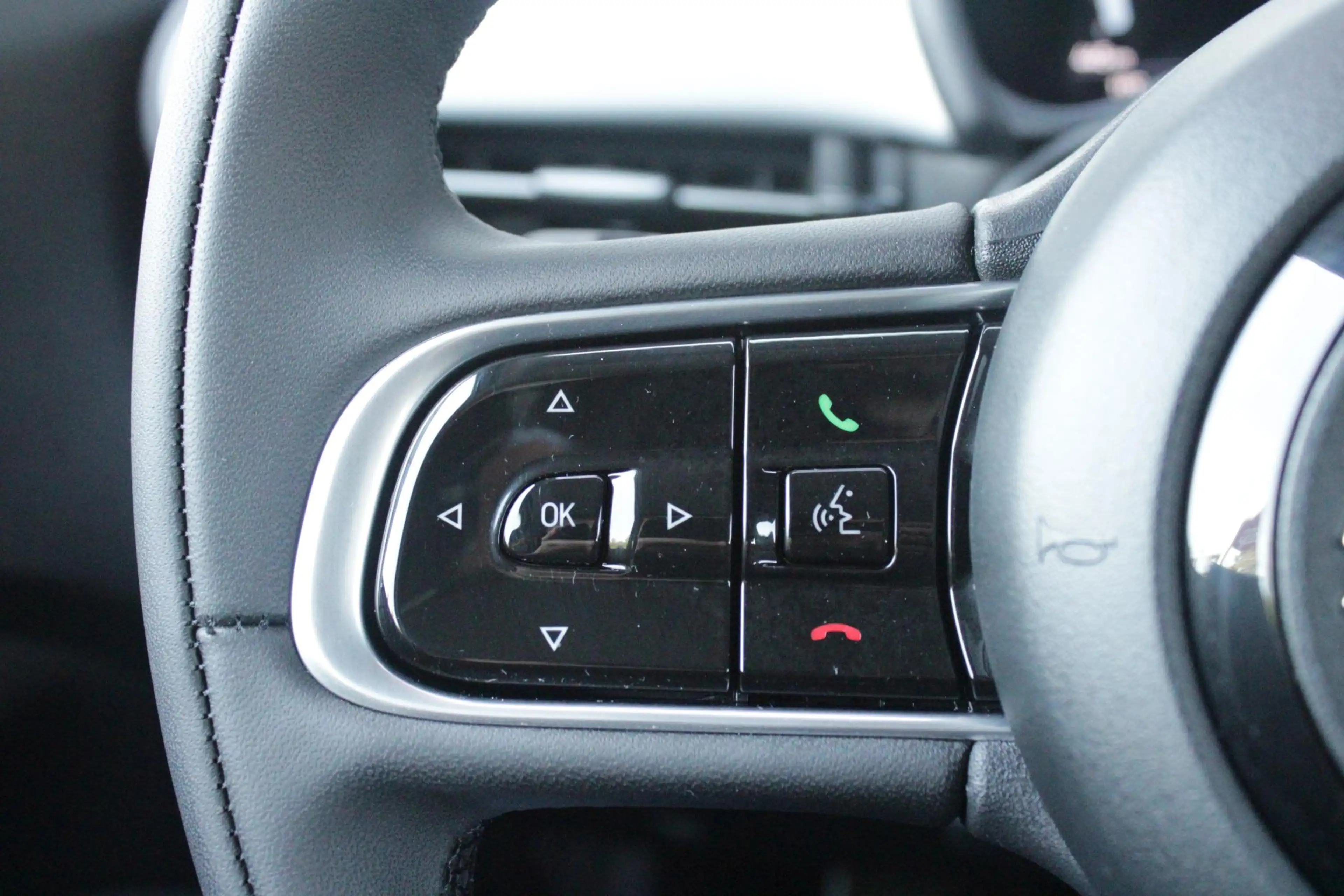 Fiat 500 1.0 Hybrid 65PK TORINO LAUNCH EDITION | DRAADLOZE — photo 27