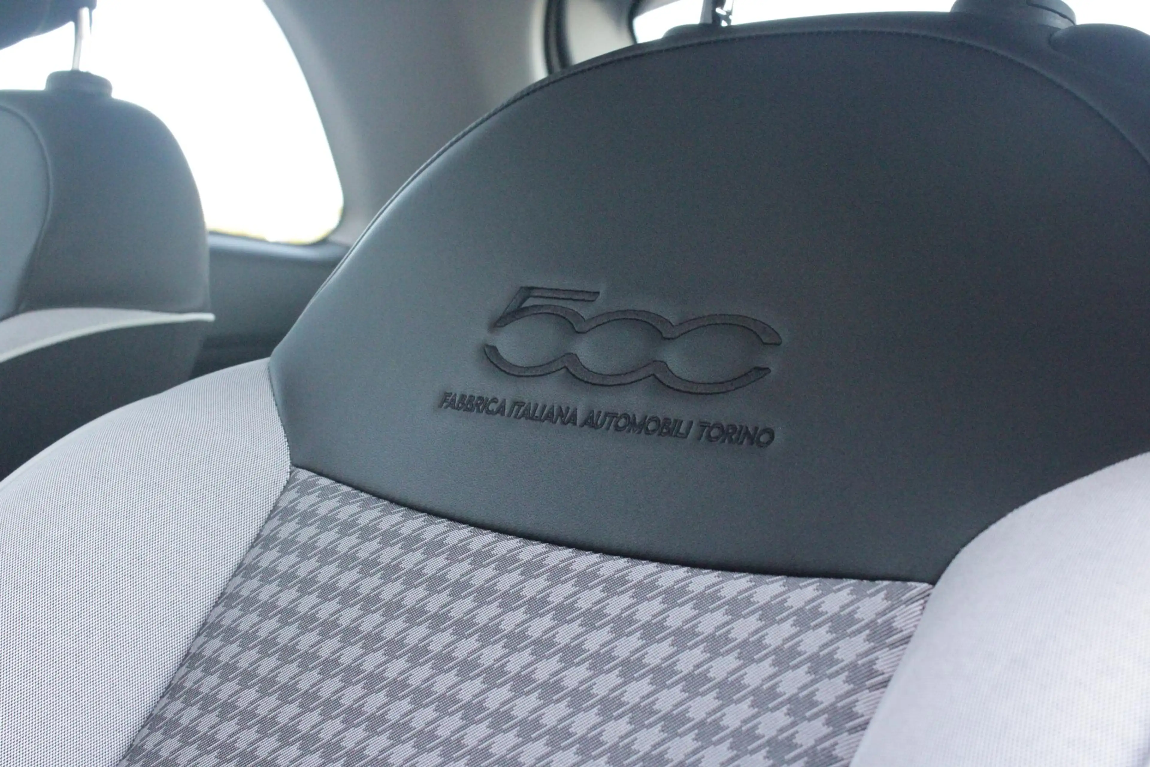 Fiat 500 1.0 Hybrid 65PK TORINO LAUNCH EDITION | DRAADLOZE — photo 18