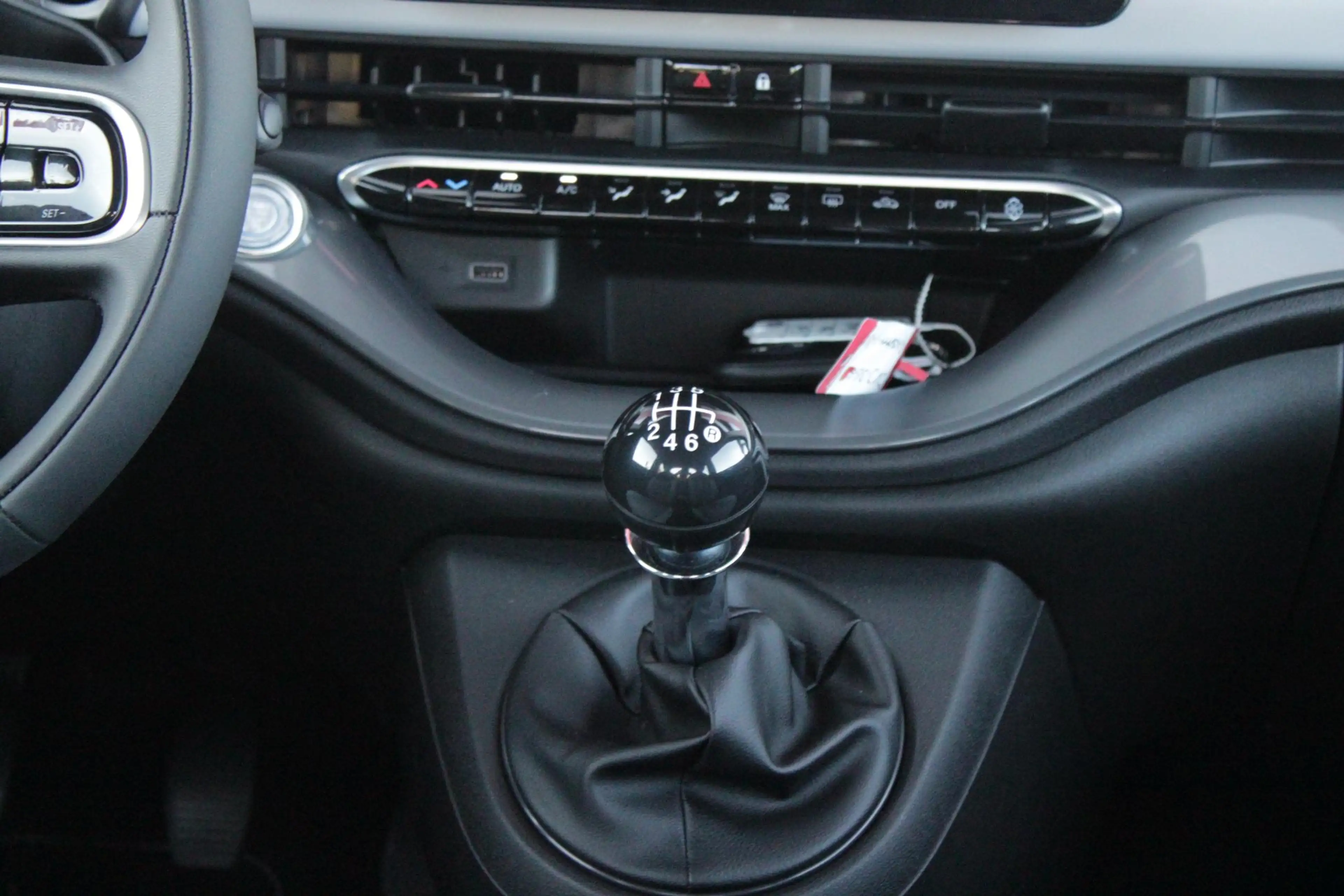 Fiat 500 1.0 Hybrid 65PK TORINO LAUNCH EDITION | DRAADLOZE — photo 8