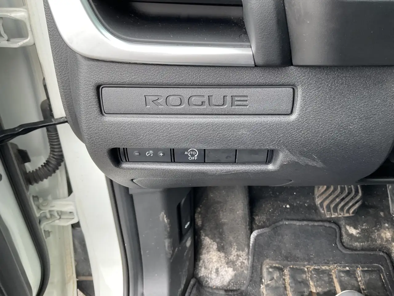 Nissan Rogue fotografie Nissan Rogue