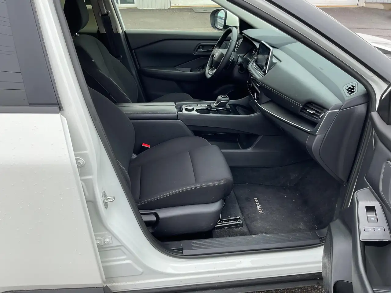 Nissan Rogue fotografie Nissan Rogue