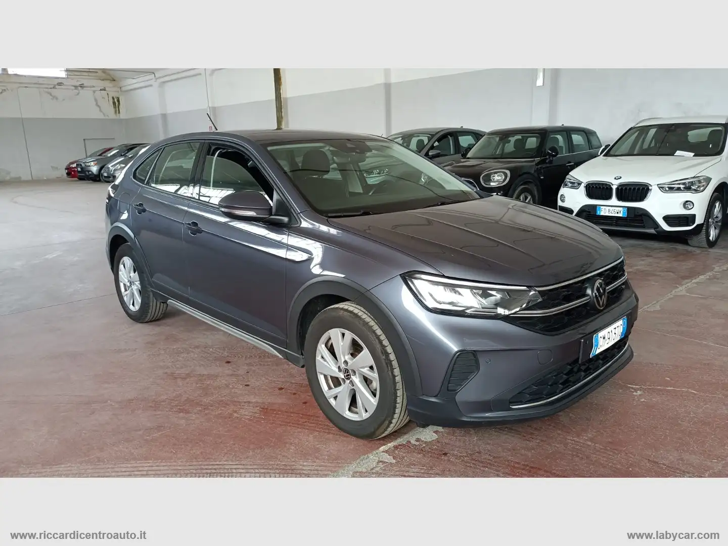Volkswagen Taigo 1.0 TSI Life Grau - 1