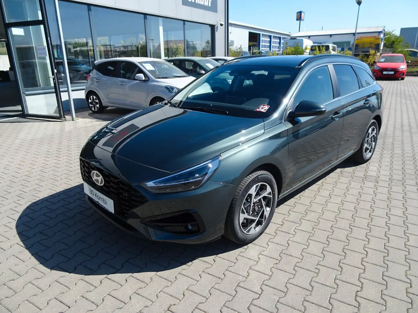 Hyundai i30 Kombi Style 1,5i Vert - 1