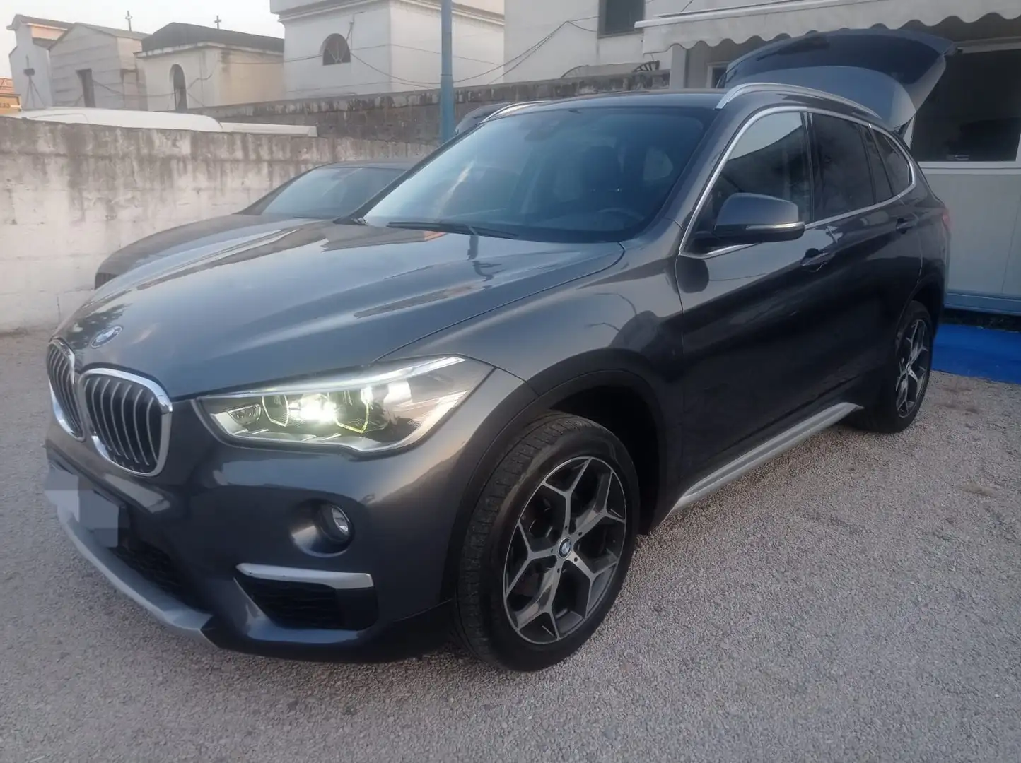 BMW X1 X1 sdrive18d Msport auto my18 Gris - 2