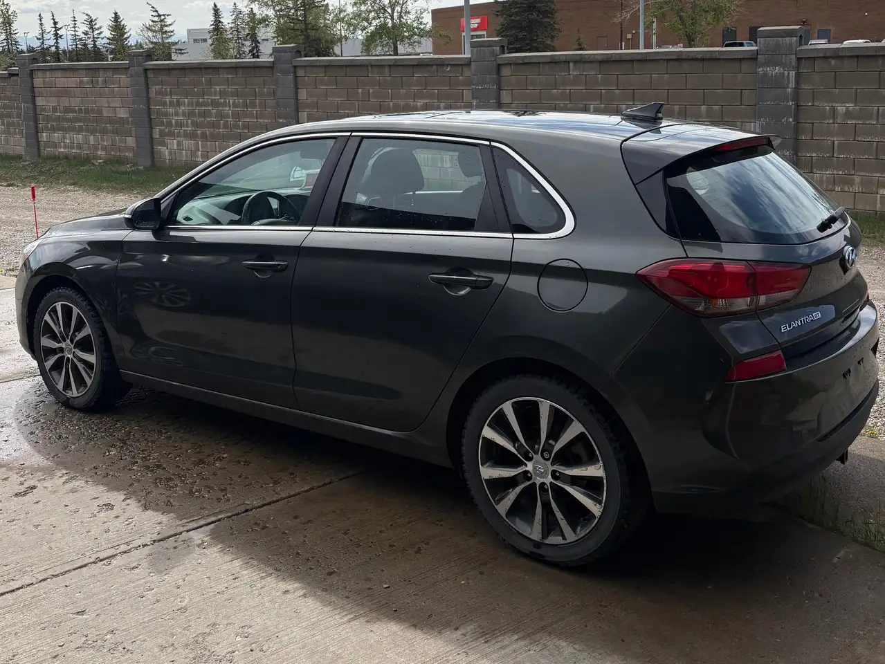 Hyundai ELANTRA снимка Hyundai ELANTRA