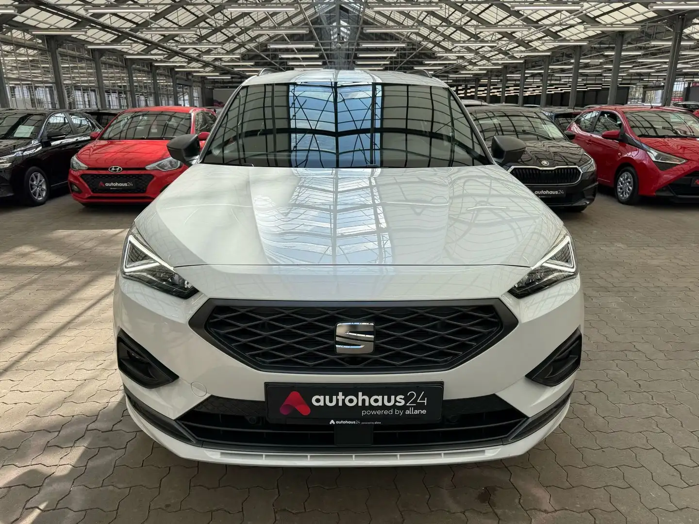 SEAT Tarraco 2.0 TDI FR  ACC|LED|Navi|7-Sitzer Weiß - 2