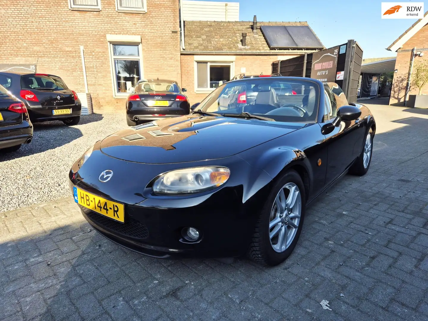 Mazda MX-5 1.8 Exclusive Cabrio softtop Schwarz - 1