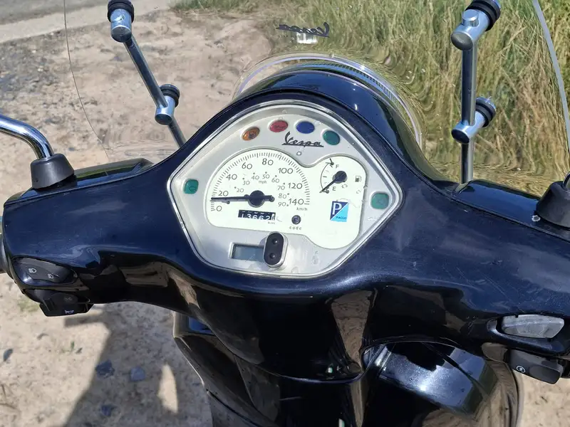 Vespa LX 125 - foto 4