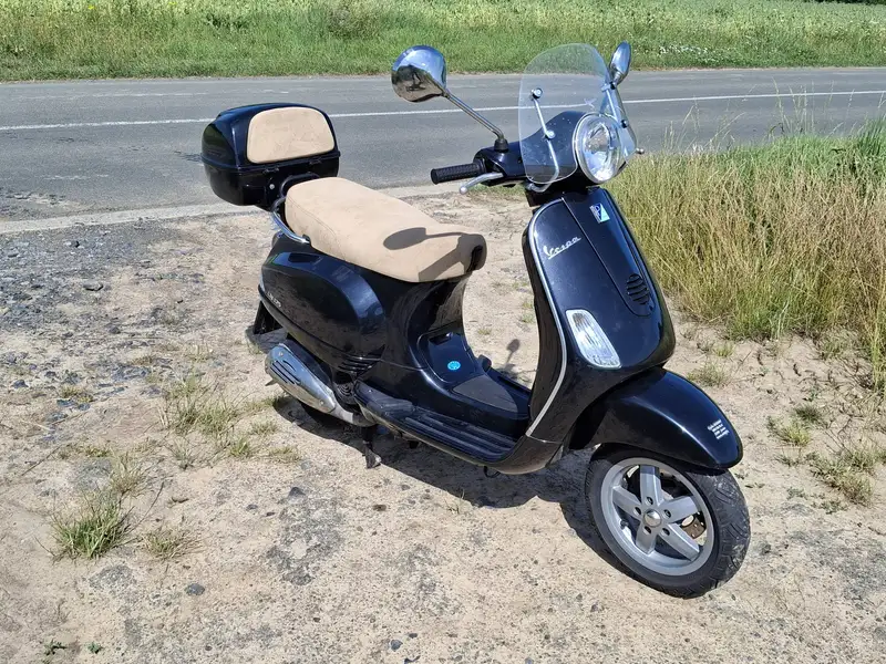 Vespa LX 125