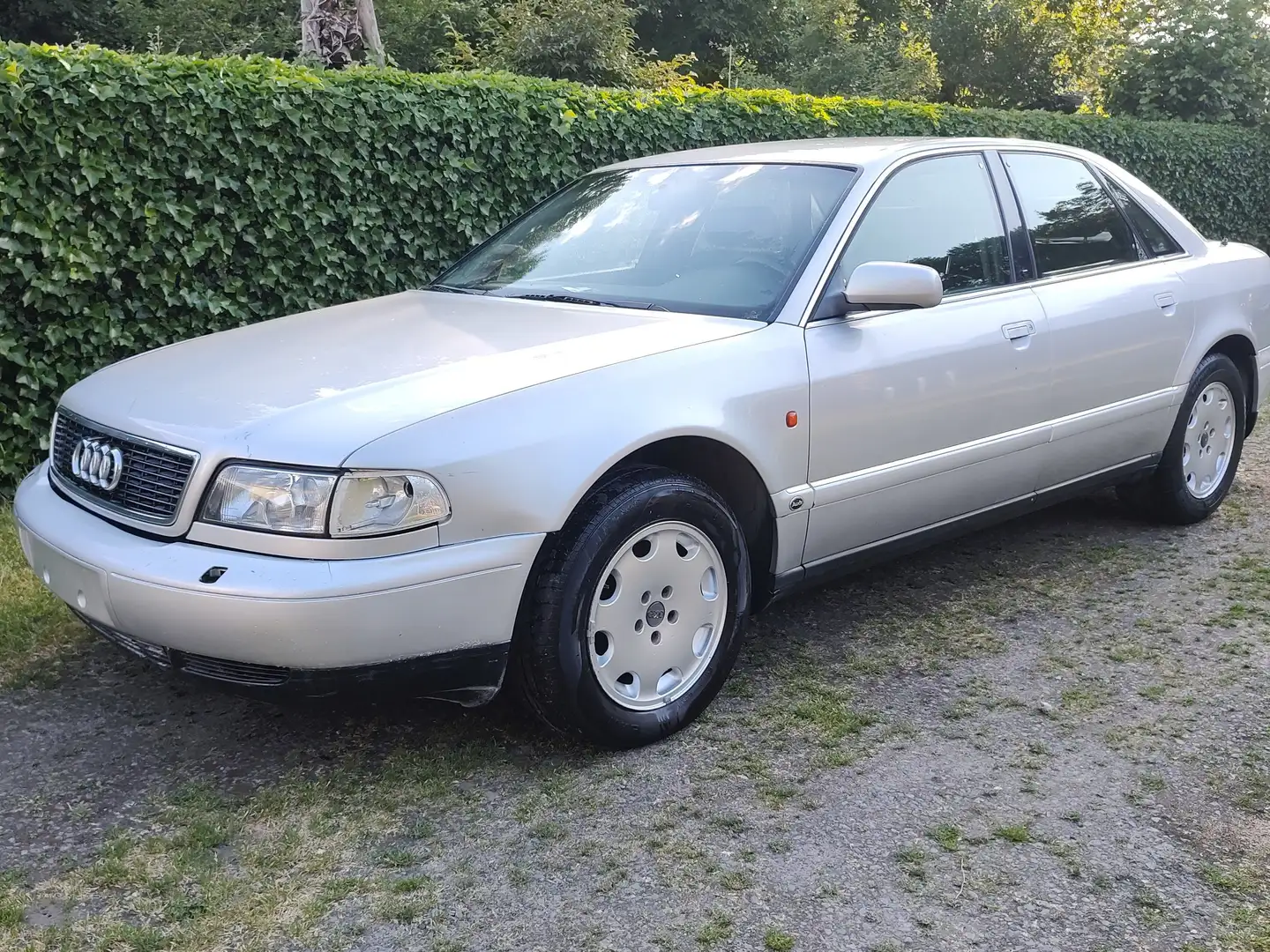 Audi A8 A8 Argent - 1