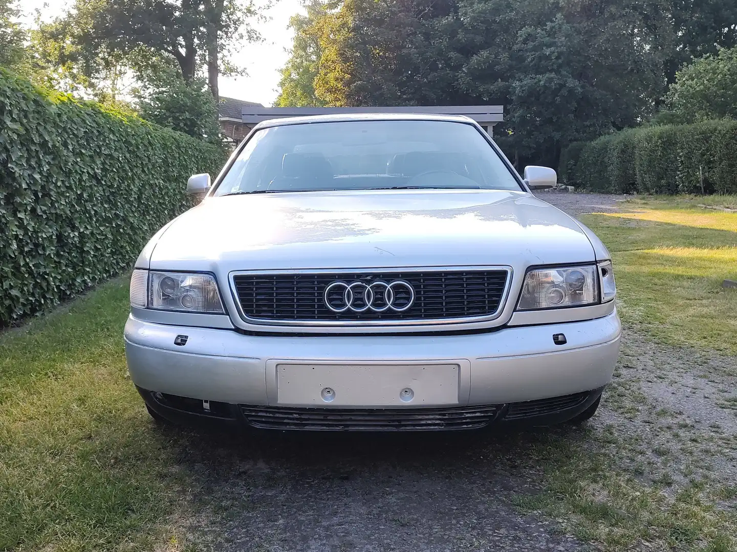 Audi A8 A8 Argent - 2