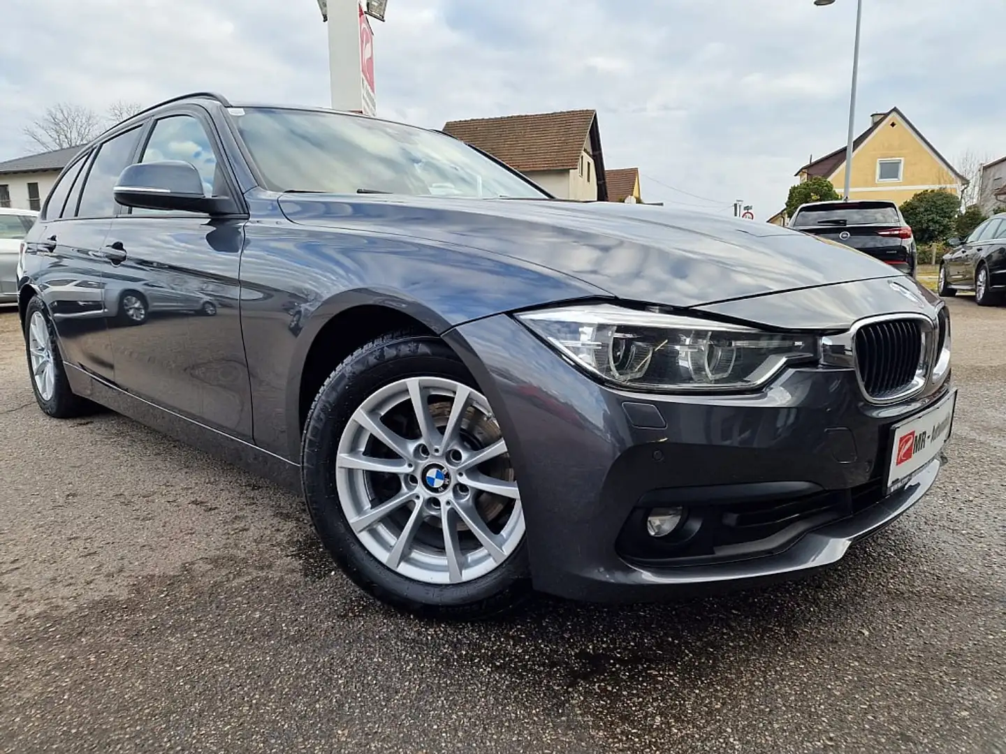 BMW 320 d Touring EfficientDynamics Advantage Aut. Grau - 1