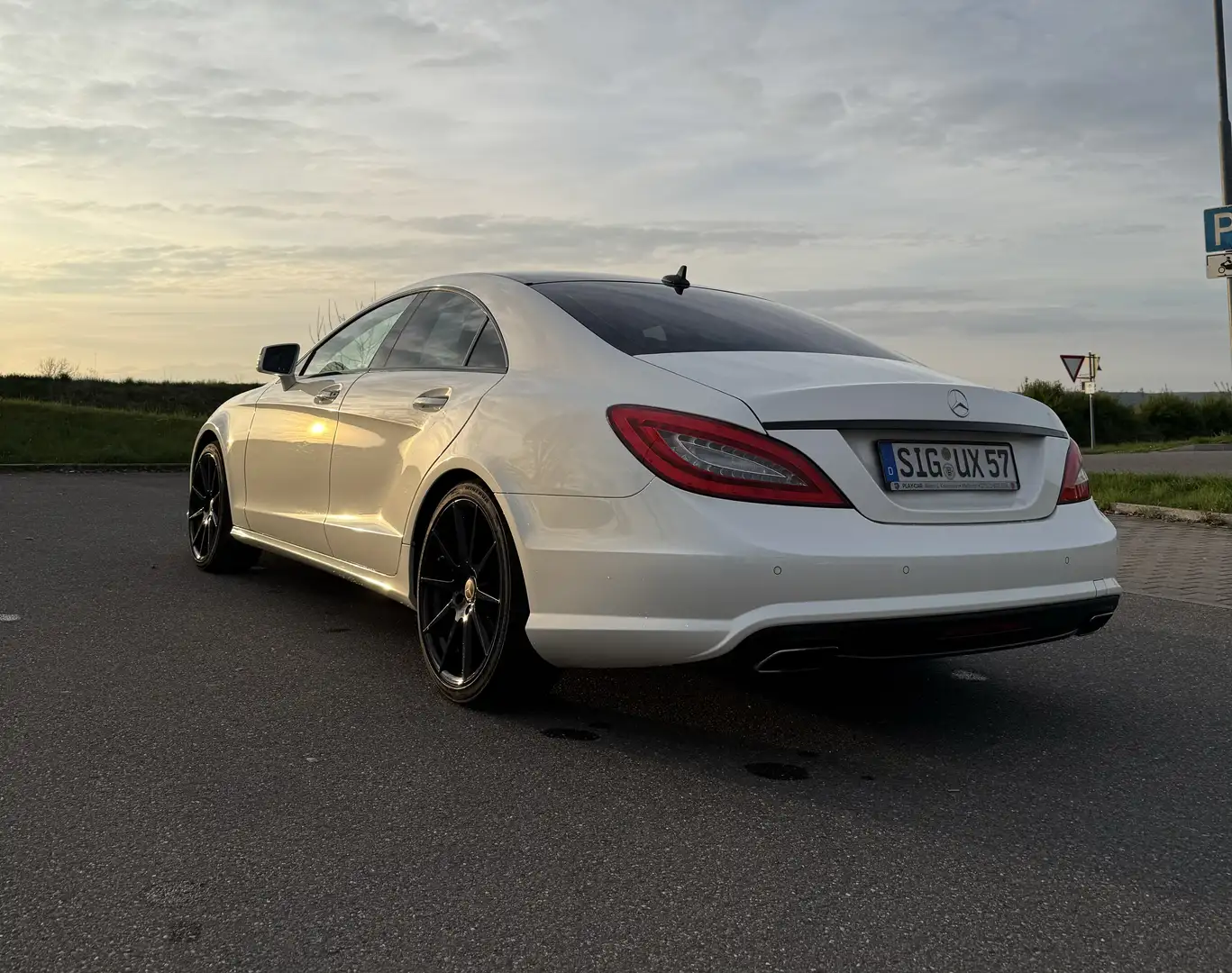 Mercedes-Benz CLS 350 CLS 350 CDI BE 4Matic (218.393) Weiß - 1