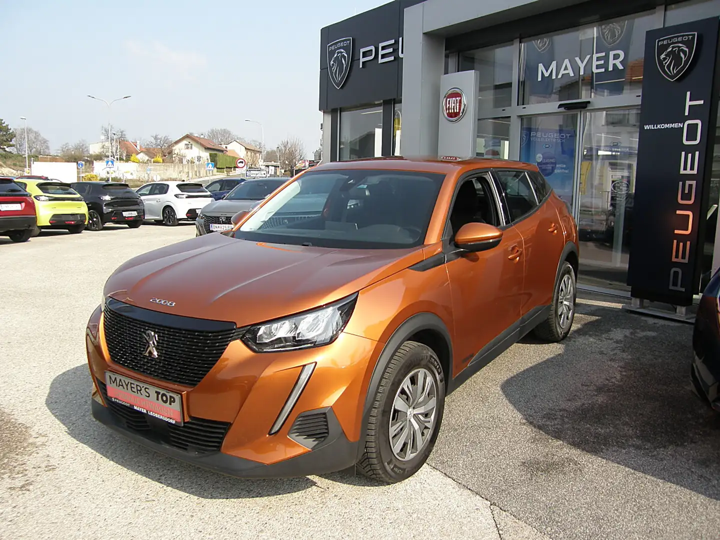 Peugeot 2008 PureTech 100 S&S Active 6-Gang-Manuell Orange - 2