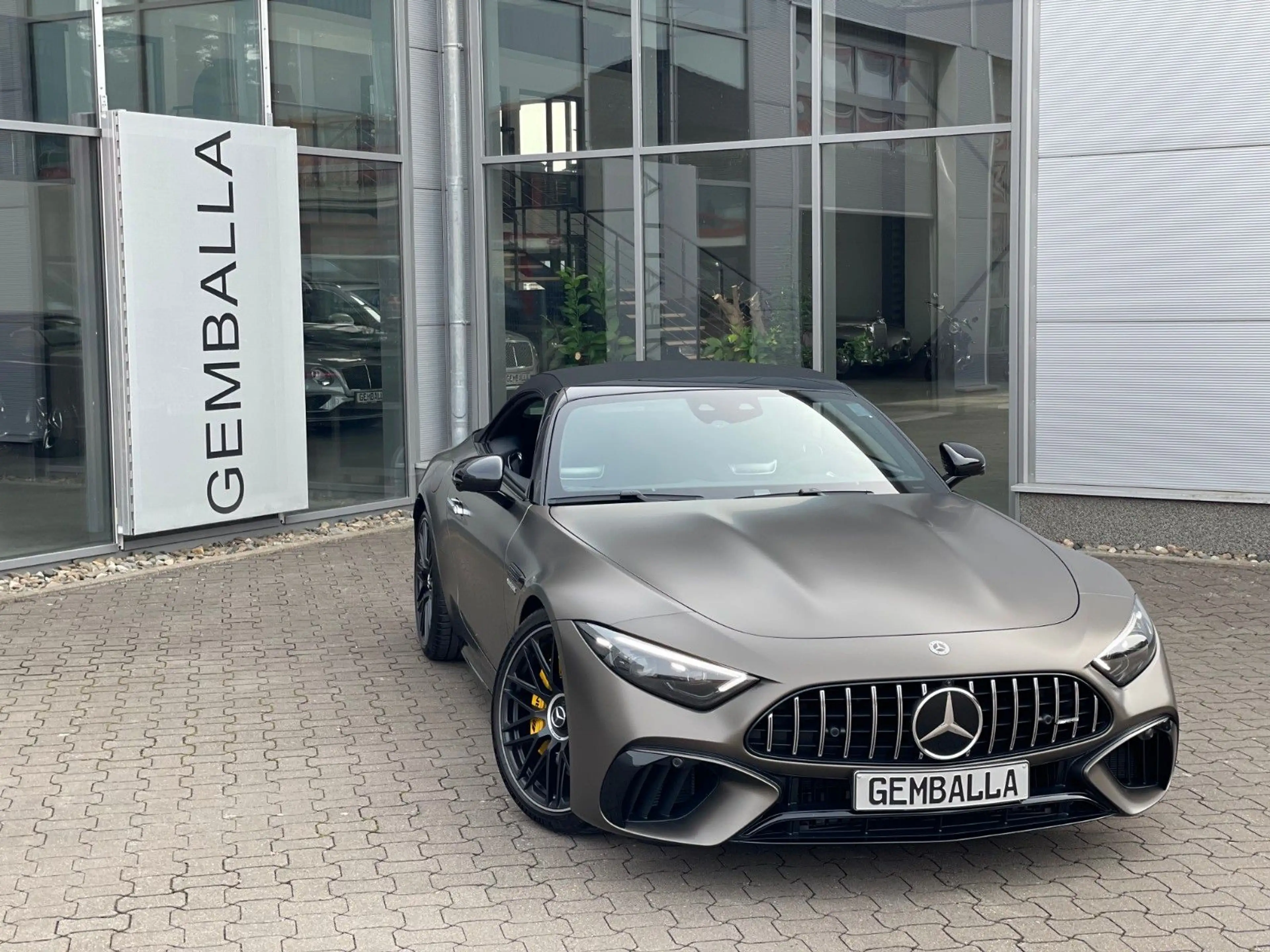 Mercedes-Benz SL 63 AMG 4MATIC, NIGHT, CARBON, NP. 216.000 EUR — photo 15