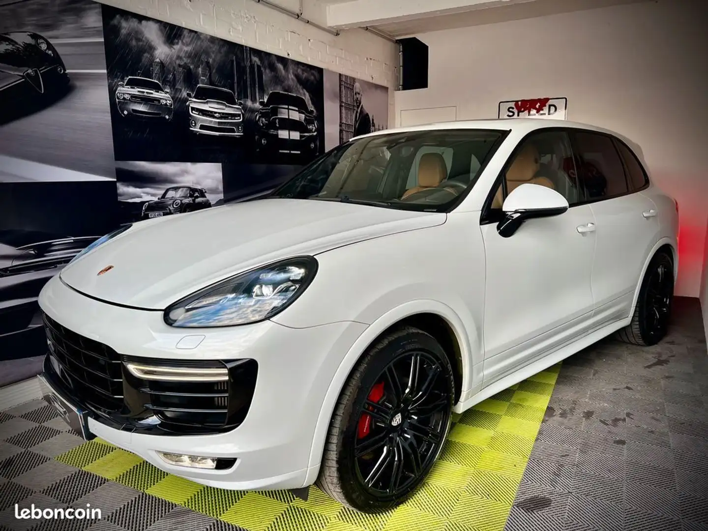 Porsche Cayenne (2) 3.6 v6 440 gts Bi-Turbo Weiß - 1