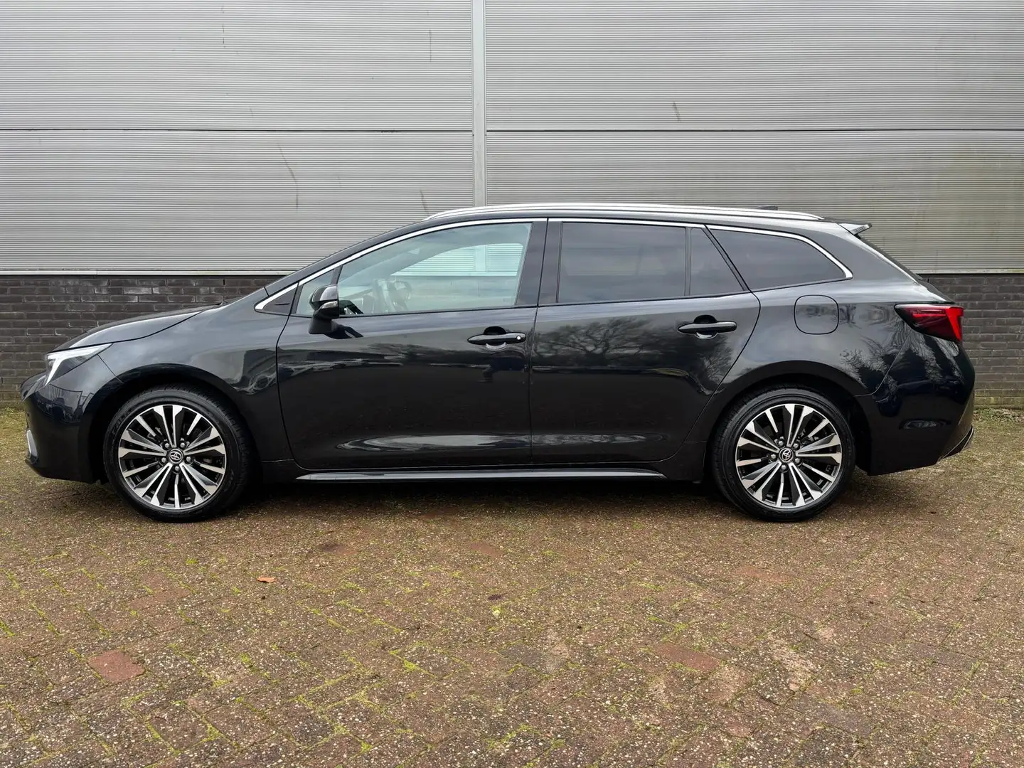 Toyota Corolla Touring Sports Hybrid 140 Dynamic Parkpilot voor + Zwart - 2