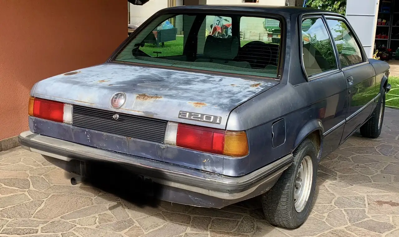 BMW 320 2p, foto 3