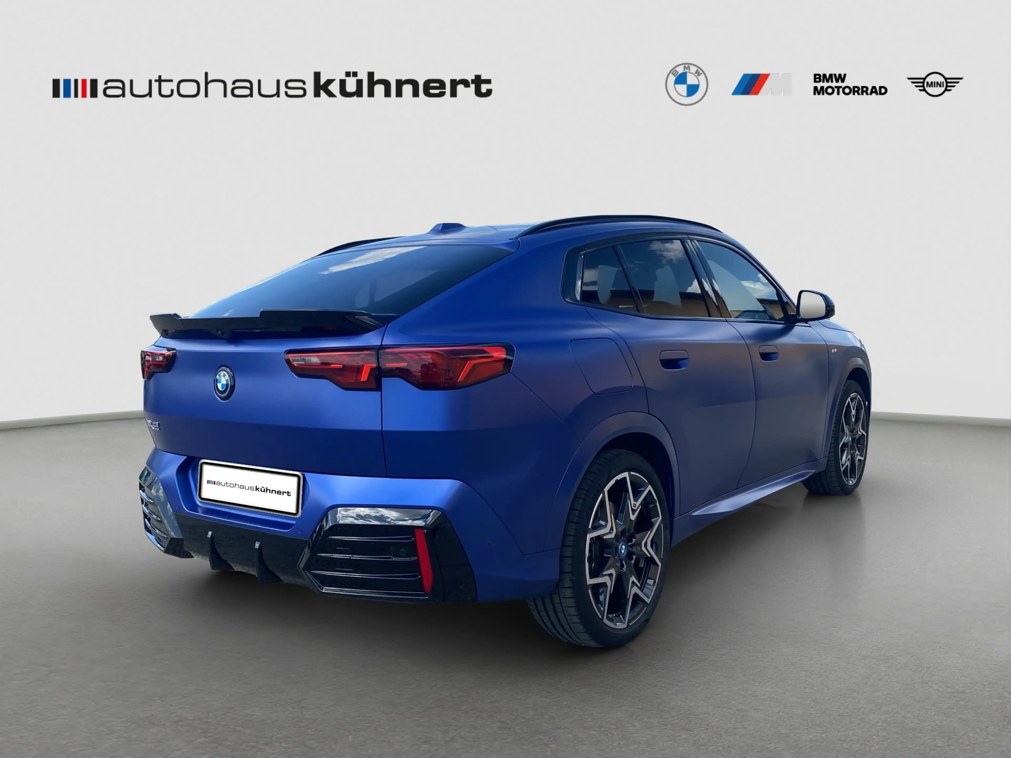 BMW iX2 xDrive 30 M-Sport PRO ACC Pano HUD H&K 360 — photo 7