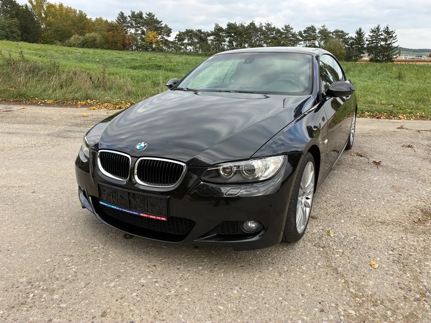 BMW 320 320i Österreich Paket+M-Paket Noir - 1