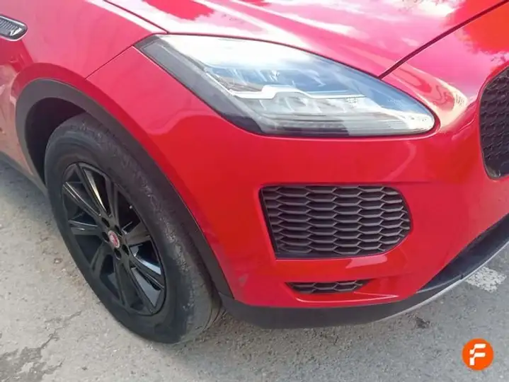 Jaguar E-Pace 2019, foto 15